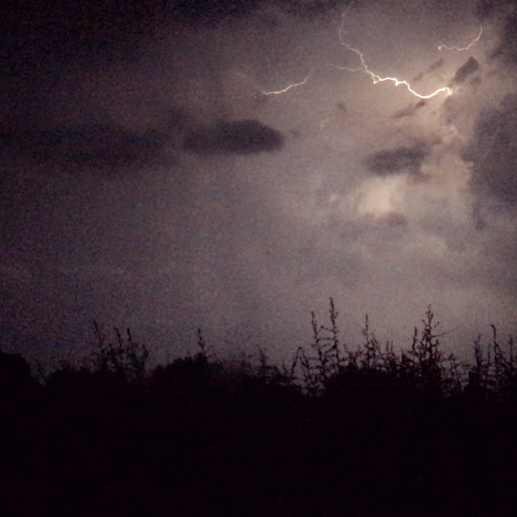 Lightning during the night! ⚡